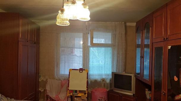 №403 Продам 3-комнатную квартиру в Алуште 